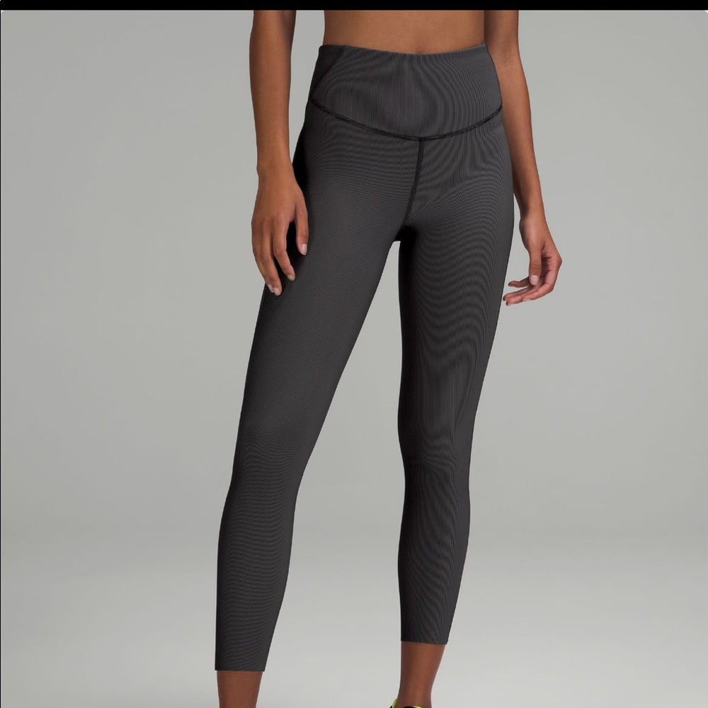 NWT Lululemon special edition base pace HR tight two-toned rib legging
